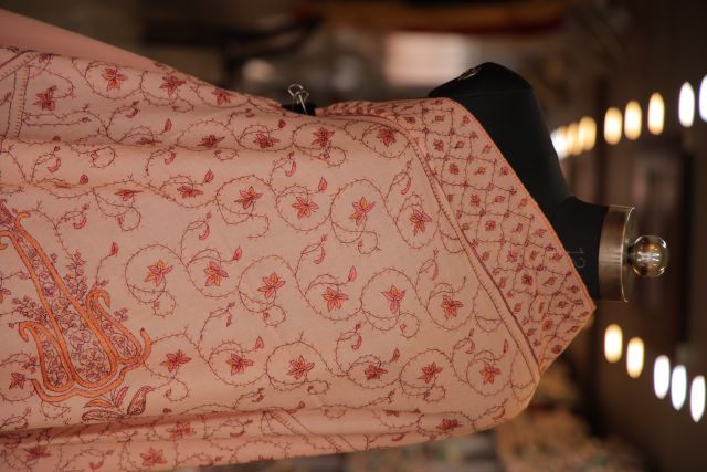 Kashmiri shawl