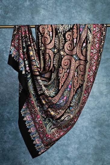 Sozni Shawl