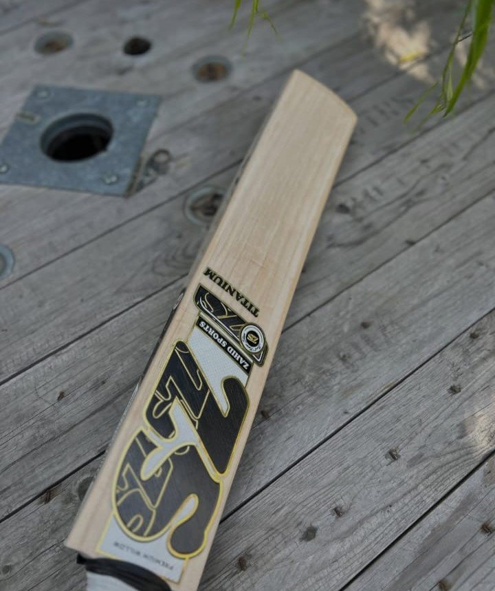 Kashmir Willow Cricket Bats